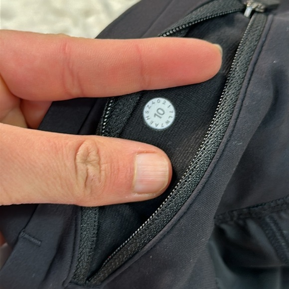 Lululemon Pace Perfect Short (3") Black - Picture 4 of 5